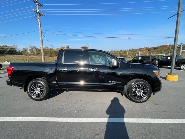 2021 Nissan Titan SV