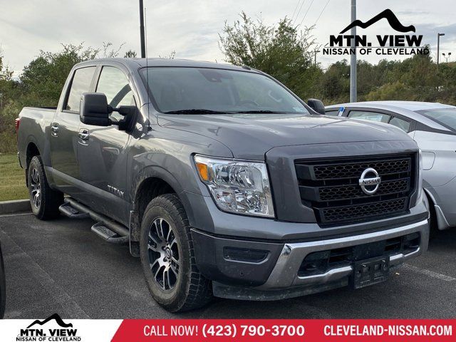 2021 Nissan Titan SV