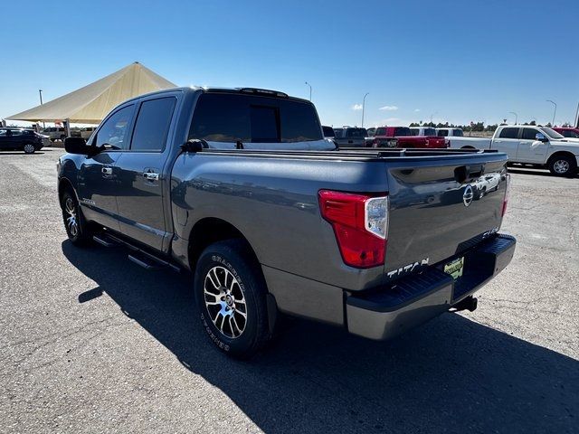 2021 Nissan Titan SV