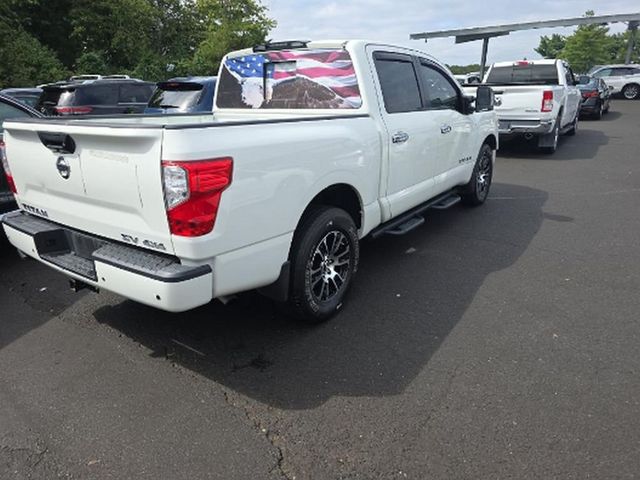 2021 Nissan Titan SV