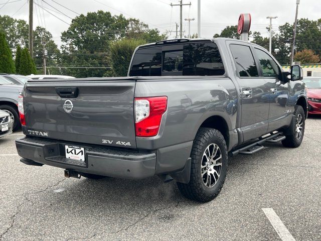 2021 Nissan Titan SV