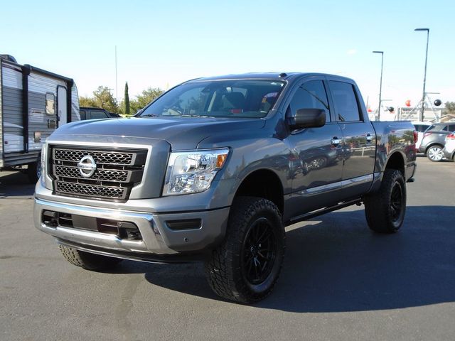 2021 Nissan Titan SV