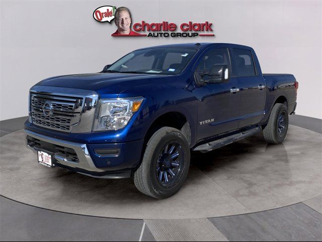 2021 Nissan Titan SV