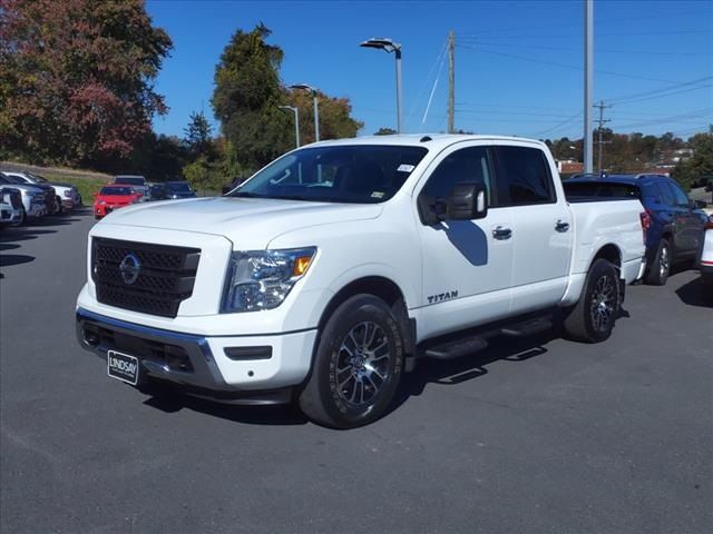 2021 Nissan Titan SV