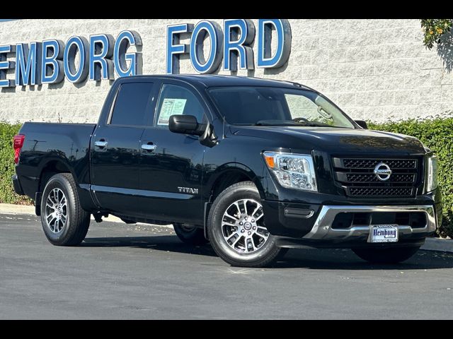 2021 Nissan Titan SV