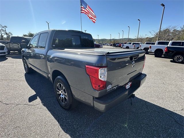 2021 Nissan Titan SV