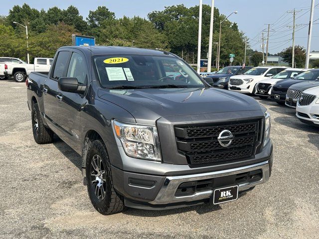 2021 Nissan Titan SV