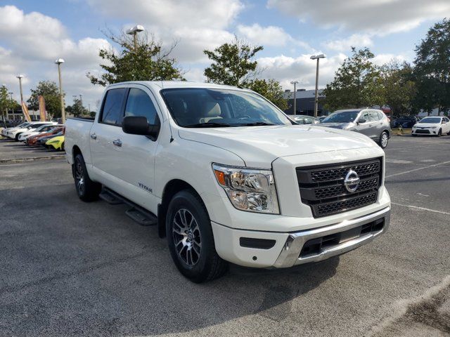 2021 Nissan Titan SV