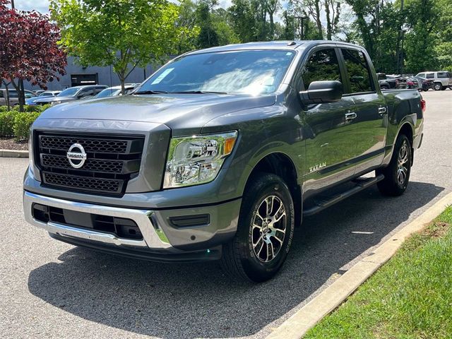 2021 Nissan Titan SV