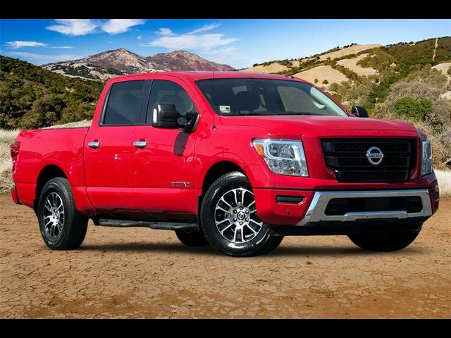 2021 Nissan Titan SV