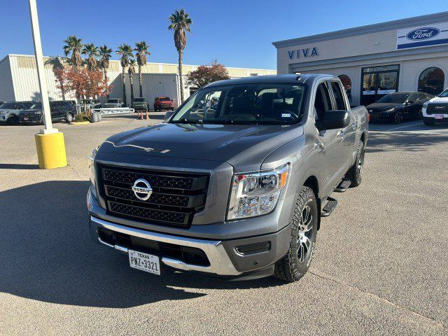 2021 Nissan Titan SV