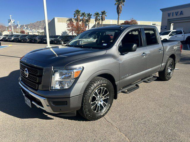 2021 Nissan Titan SV