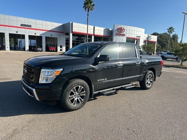 2021 Nissan Titan SV