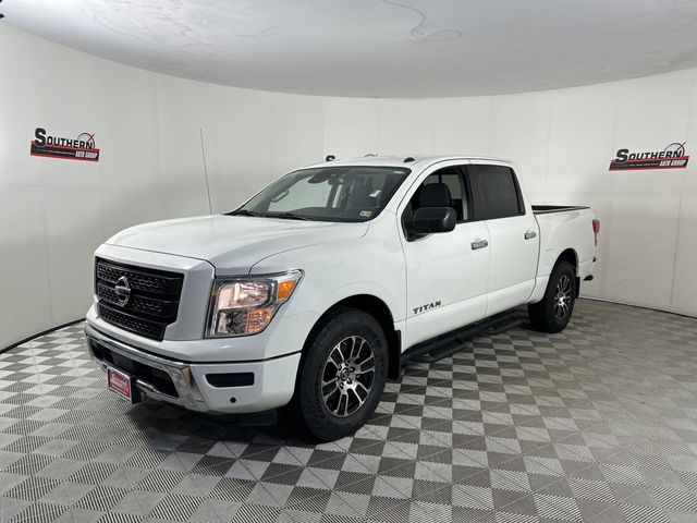 2021 Nissan Titan SV