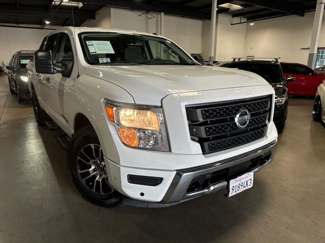 2021 Nissan Titan SV