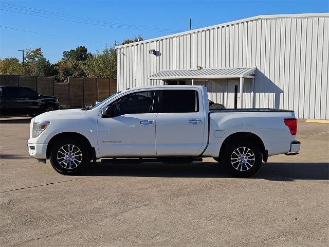 2021 Nissan Titan SV