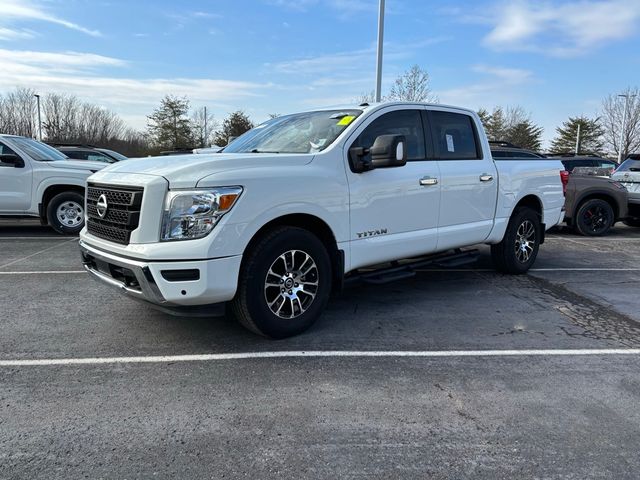 2021 Nissan Titan SV