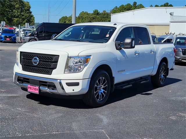 2021 Nissan Titan SV