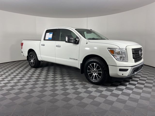 2021 Nissan Titan SV