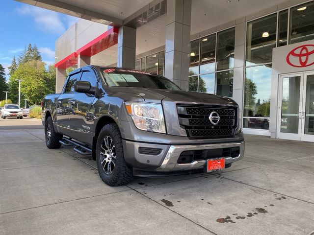 2021 Nissan Titan SV