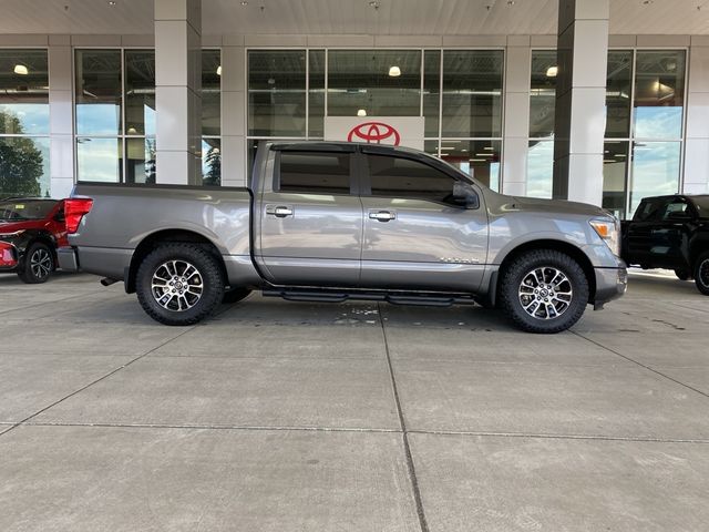 2021 Nissan Titan SV