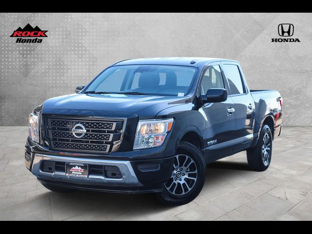 2021 Nissan Titan SV