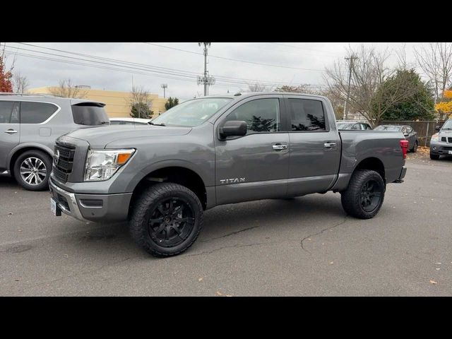 2021 Nissan Titan SV