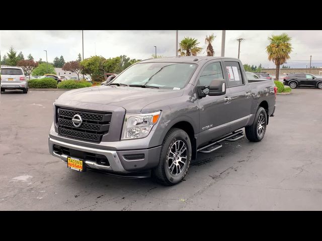 2021 Nissan Titan SV