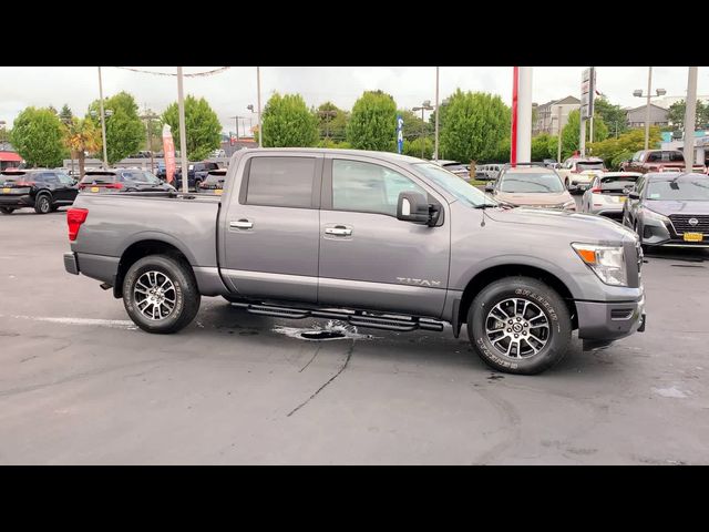 2021 Nissan Titan SV