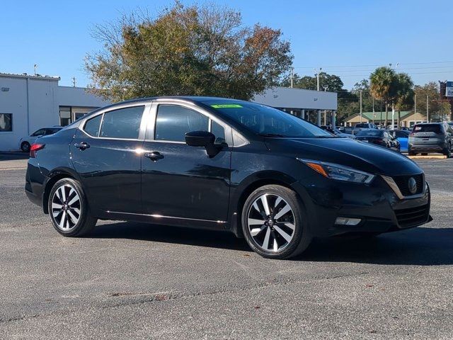 2021 Nissan Versa SR