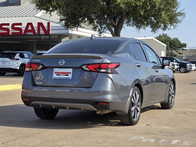 2021 Nissan Versa SR