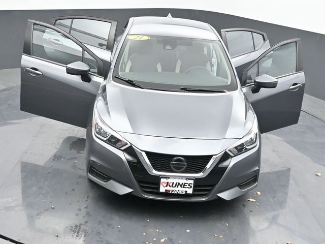 2021 Nissan Versa SV