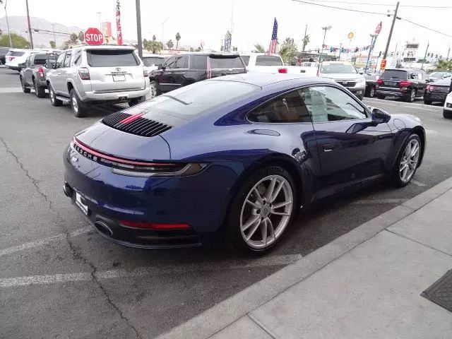 2021 Porsche 911 Carrera