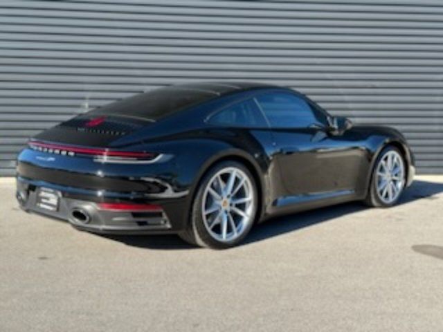 2021 Porsche 911 Carrera