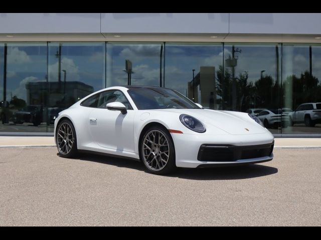 2021 Porsche 911 Carrera