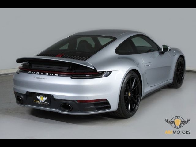 2021 Porsche 911 Carrera