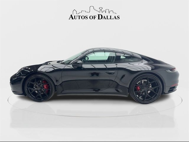 2021 Porsche 911 Carrera