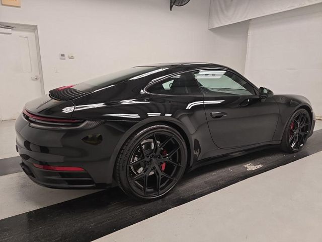 2021 Porsche 911 Carrera