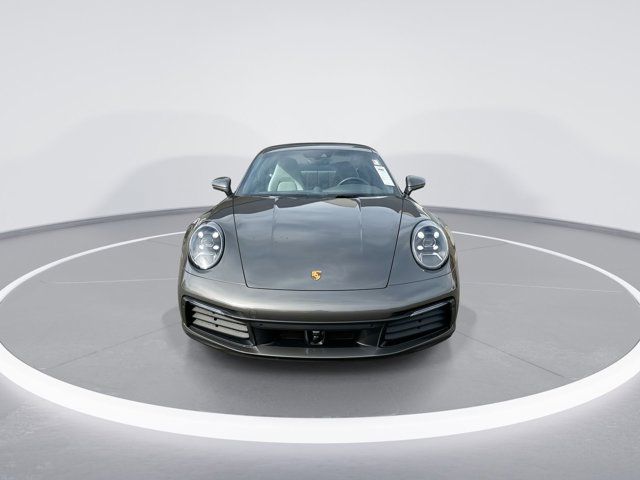 2021 Porsche 911 Carrera