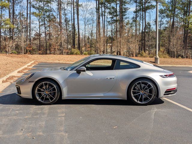 2021 Porsche 911 Carrera