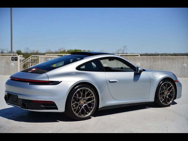2021 Porsche 911 Carrera