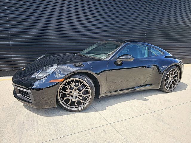 2021 Porsche 911 Carrera