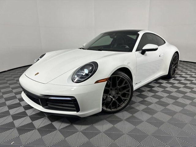 2021 Porsche 911 Carrera