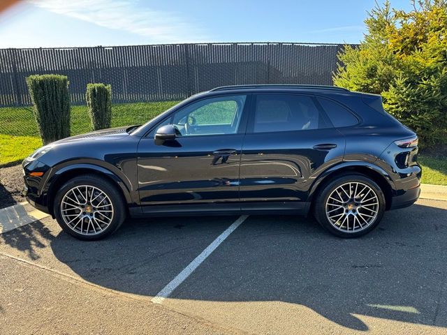 2021 Porsche Cayenne Base