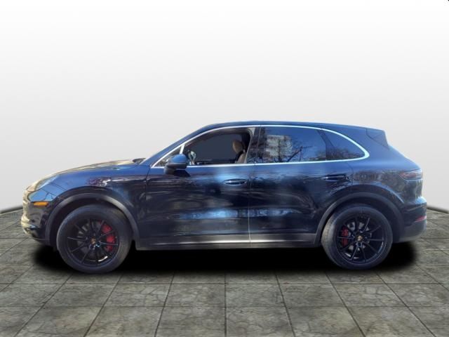 2021 Porsche Cayenne Base