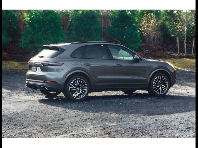 2021 Porsche Cayenne Base