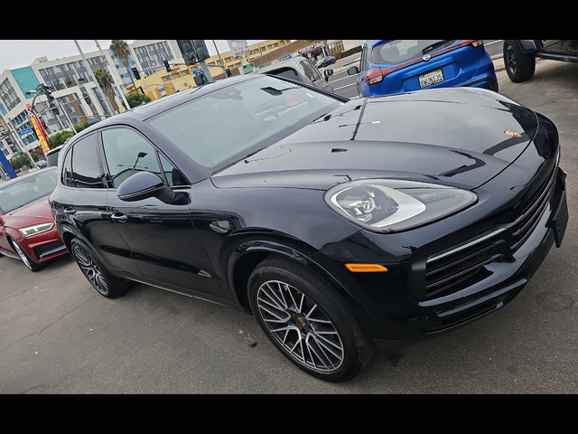 2021 Porsche Cayenne Base