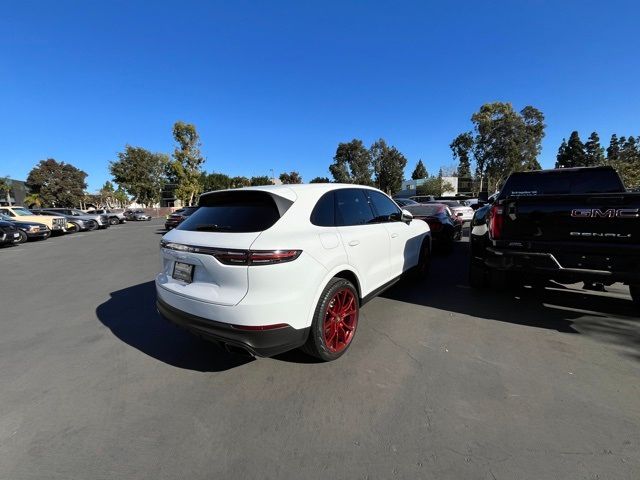 2021 Porsche Cayenne Base