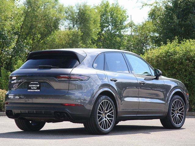 2021 Porsche Cayenne Base