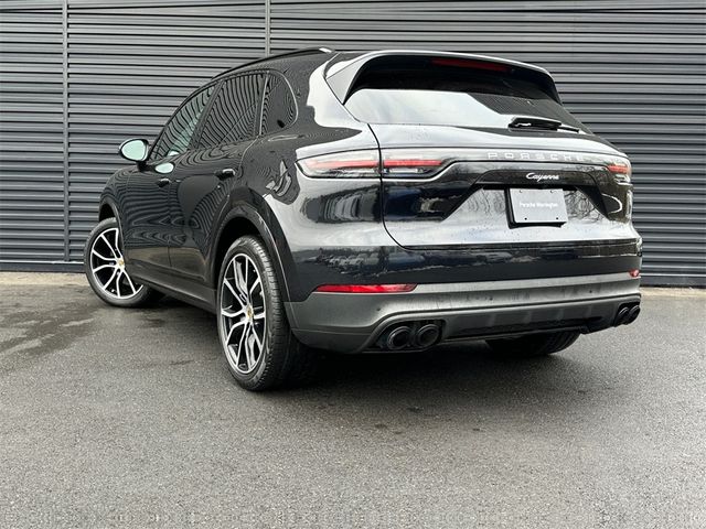 2021 Porsche Cayenne Base